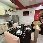 Ajla S Apartamens شقة