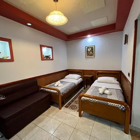 דירה Ajla S Apartamens טיראנה
