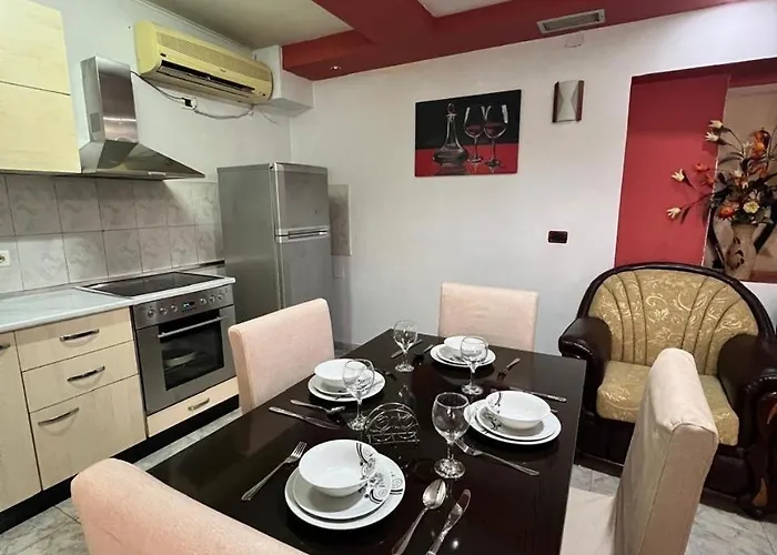 Ajla S Apartamens Lägenhet